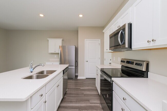 Building Photo - 835 Kings Pine Ct