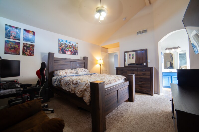 Building Photo - 13260 Emerald Creek Dr