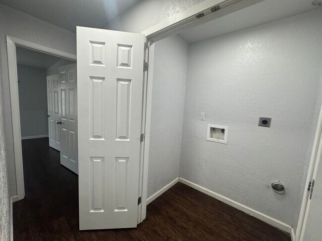 Building Photo - 4123 Beard Ave