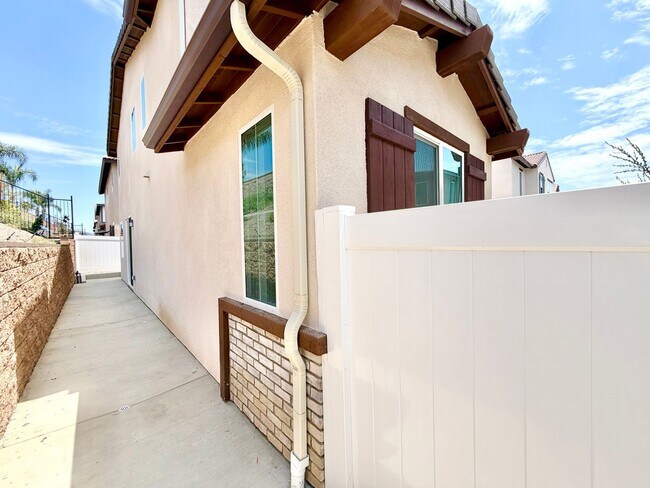 Building Photo - 31404 Lolite Dr