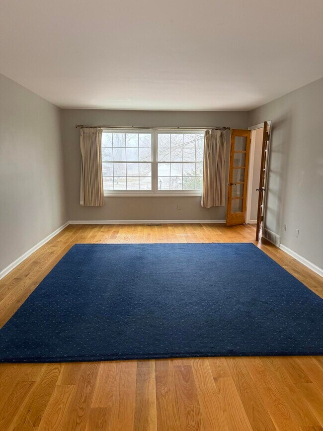 Building Photo - 1433 Catalina Dr