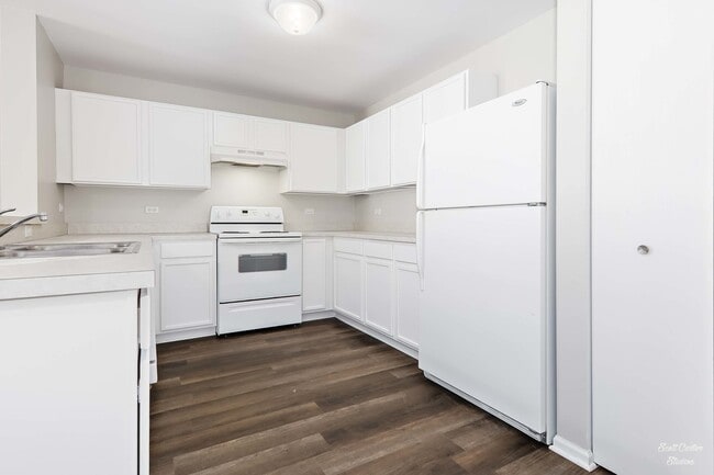 Building Photo - 1303 Silverstone Dr