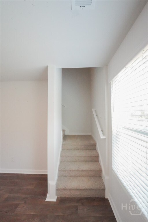 Building Photo - 421 Coconut Dr