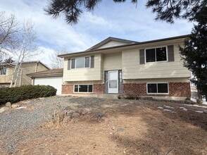 Building Photo - 3280 El Canto Dr