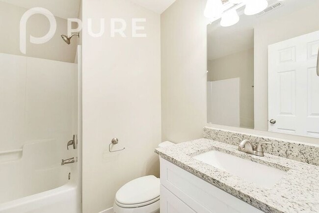 Building Photo - 1417 Chimney Rock Ct