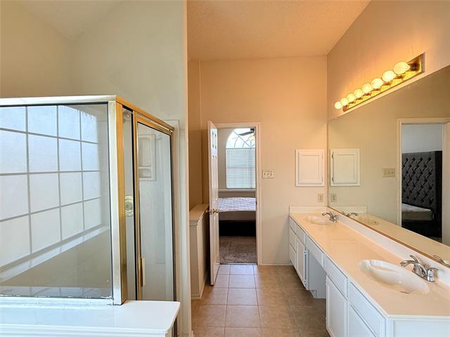 Building Photo - 1328 Maywood Ct