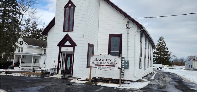 Building Photo - 2054 NY-245