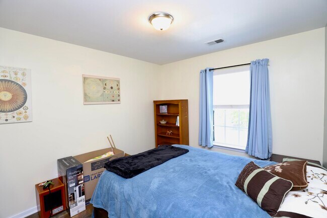 Building Photo - 71 Carina Ln