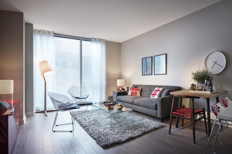 Building Photo - 465 E Illinois St