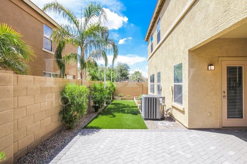 Building Photo - 2127 S Luther