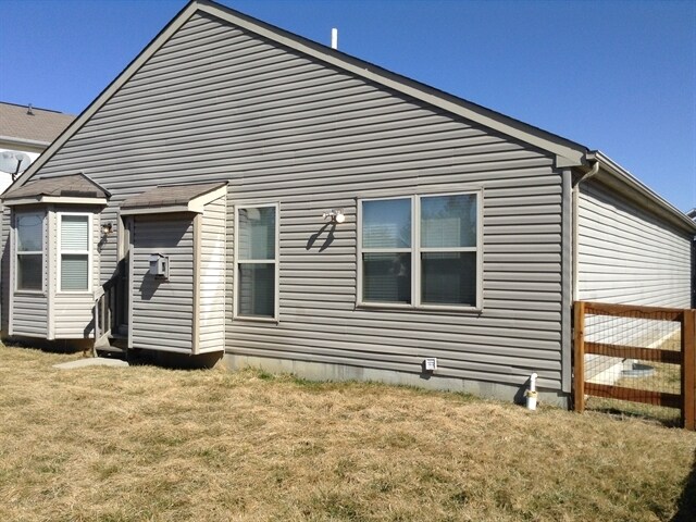 Building Photo - 1120 Wild Flower Ln