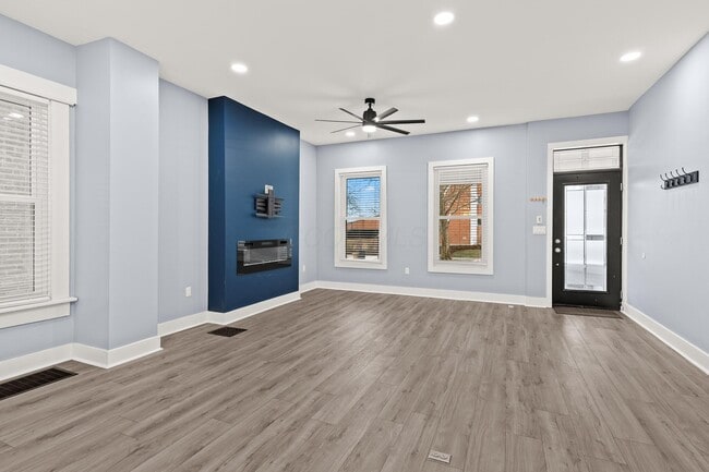 Building Photo - 640 Neil Ave