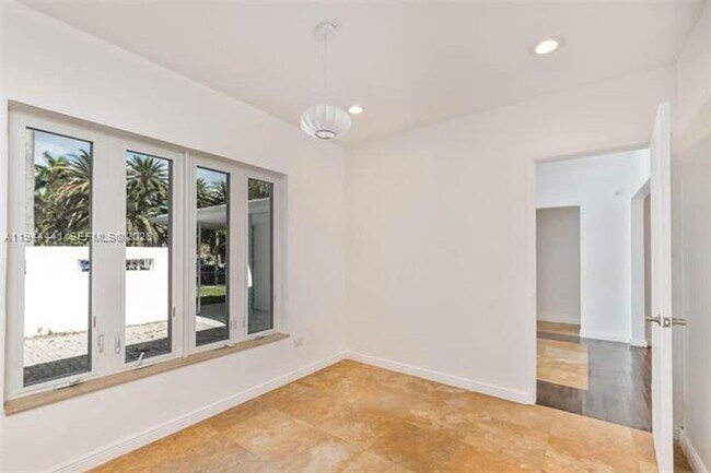 Building Photo - 680 NE 57th St