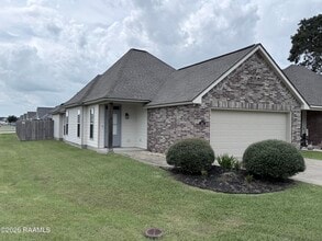 Building Photo - 201 Harvest Ct