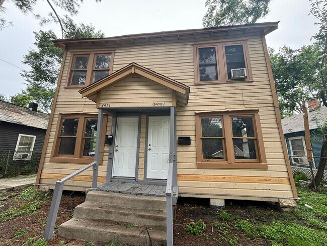 Building Photo - We accept section 8