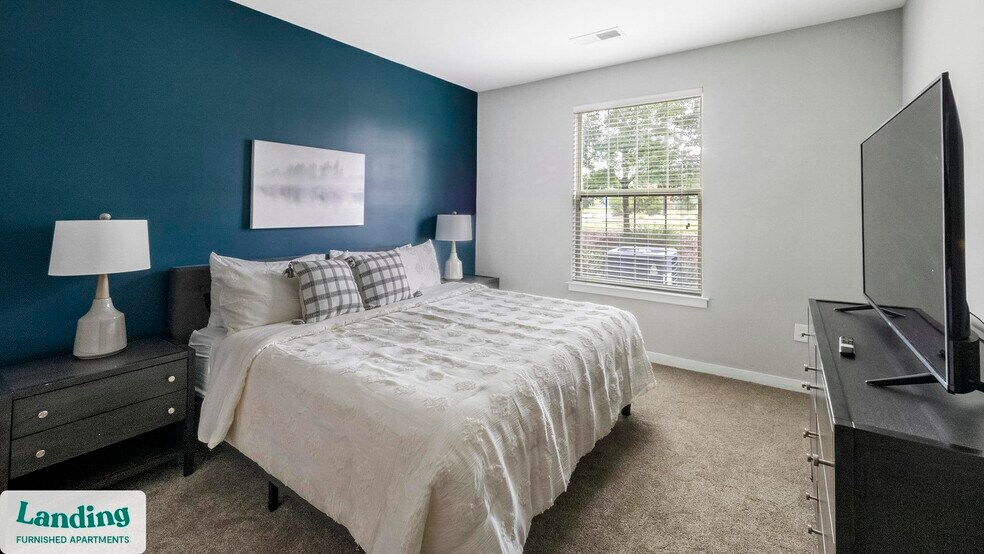 Building Photo - 115 Great Lawn Dr