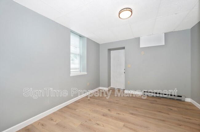 Building Photo - 225-229 Jonathan Street (new) - 229-302