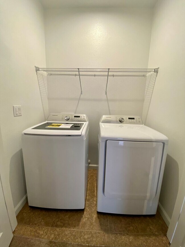 Building Photo - Beautiful 1 story home near UC Merced, hospital, shopping & schools for Rent!