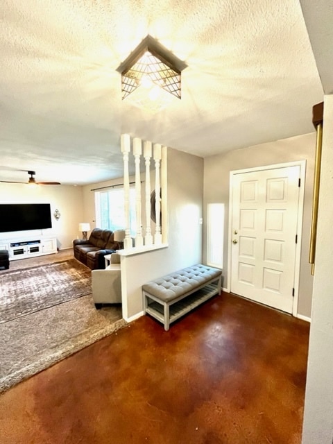 Entry way - 1247 W Devonshire St