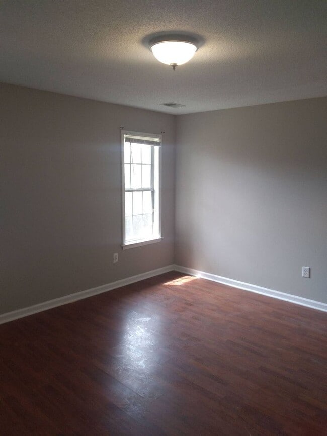Building Photo - 4 Success is now offering this spacious 3 ...