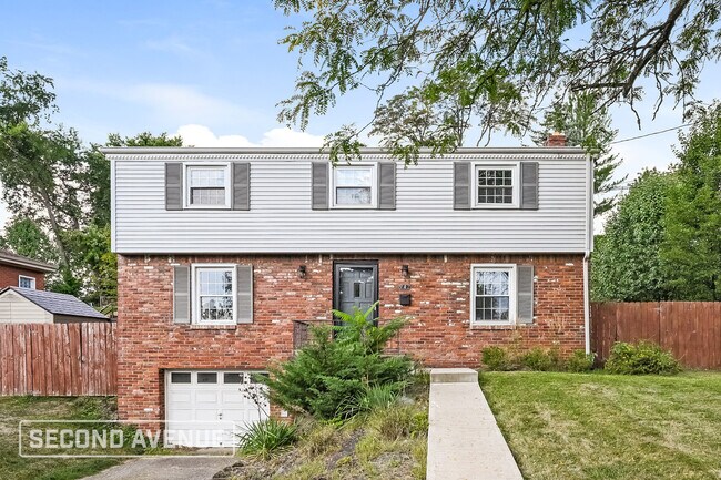 Primary Photo - 947 Garden City Dr