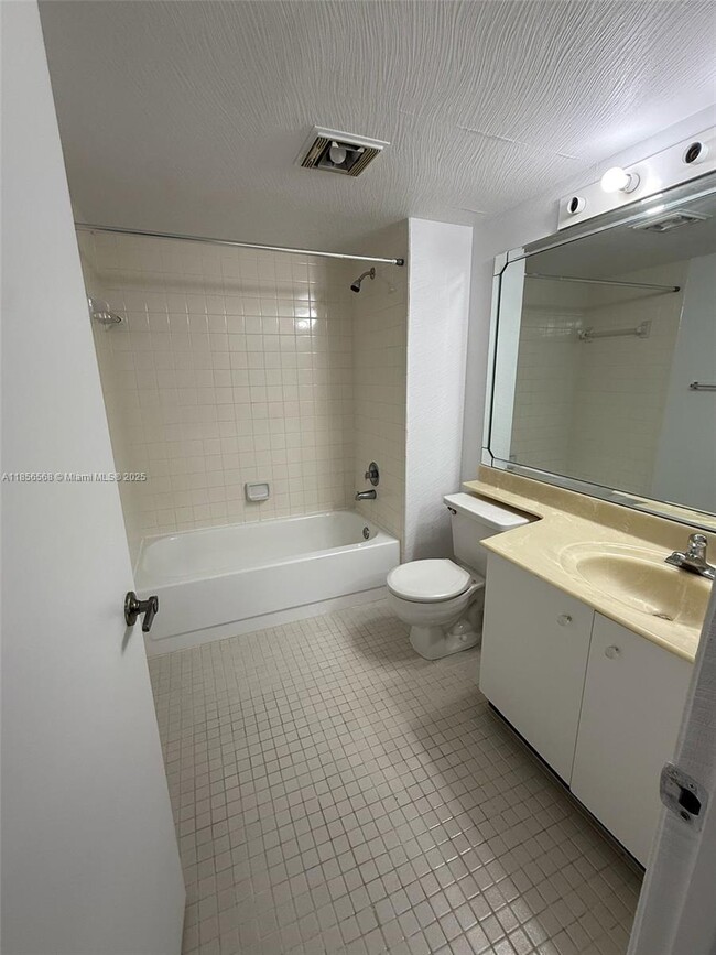 Building Photo - 1300 SW 125th Ave