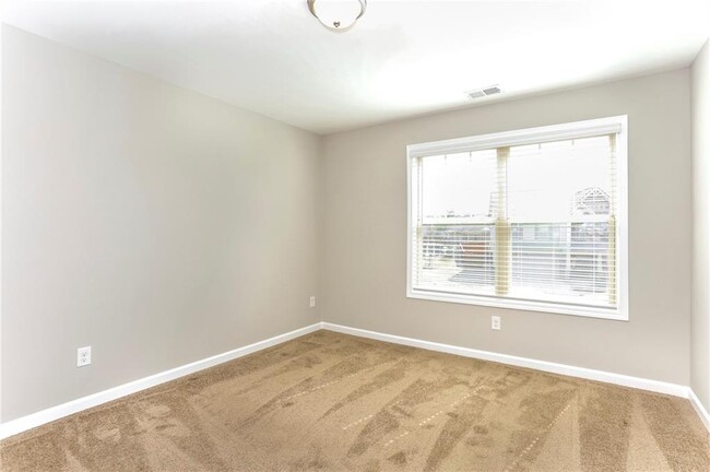 Building Photo - 3452 Baylor Cir