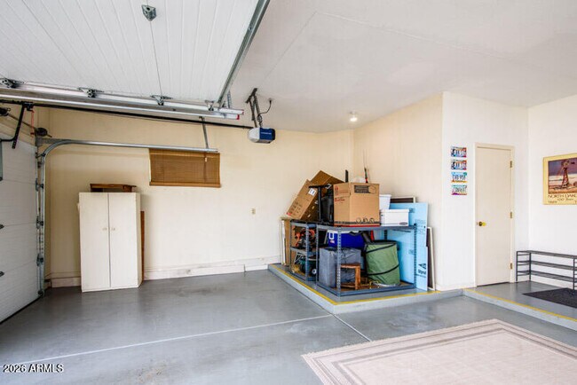 Building Photo - 10929 E Spring Creek Rd