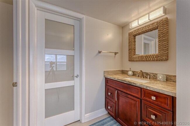 Building Photo - 3900 Galt Ocean Dr