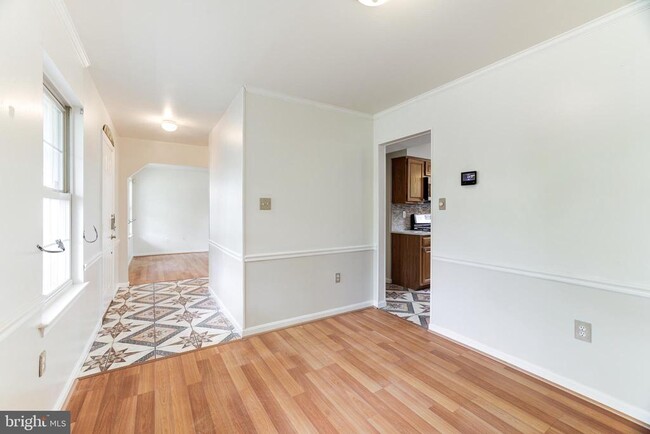 Building Photo - 13868 Racine Ct