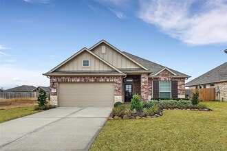 Building Photo - 206 Brazos Dr