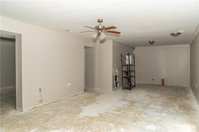 Building Photo - 291 Fern Ct