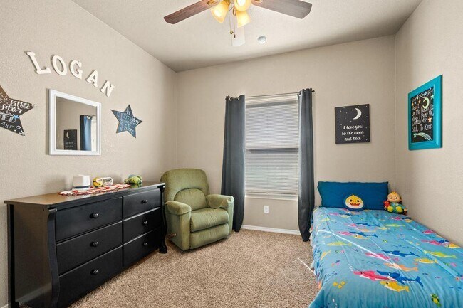 Building Photo - 5905 Speyside Dr