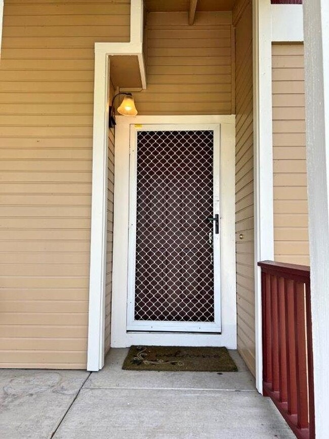 Building Photo - Modern 4 Bedroom 3 Bath Close to Marina Suisun City *Star Rentals