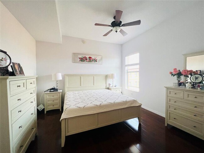 Building Photo - 642 Wells Ct