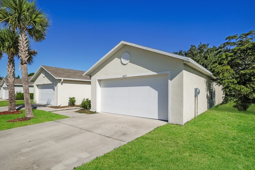 Building Photo - 9077 Aegean Cir