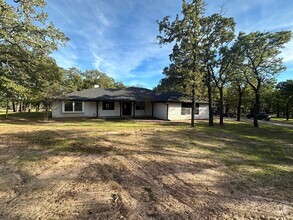 Building Photo - Beautiful HOME with almost 4 acres !! with...