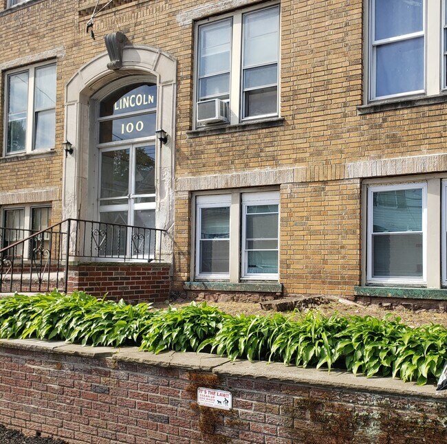 100 West 33rd Street, Bayonne - 100 W 33rd St