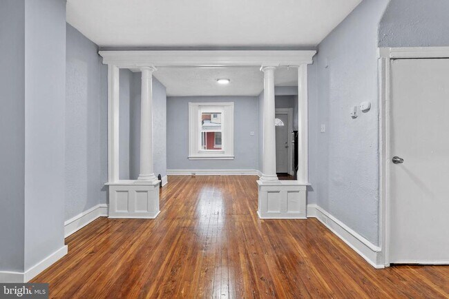 Building Photo - 1619 S Conestoga St
