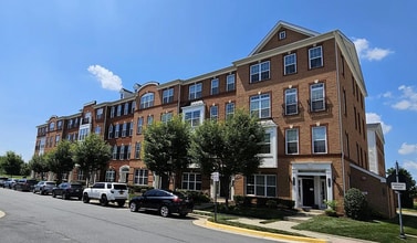 Building Photo - 43102 Thoroughfare Gap Terrace