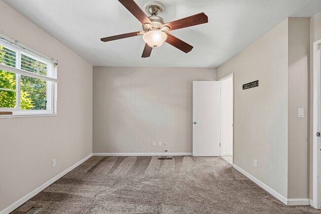 Building Photo - 1825 College Ave