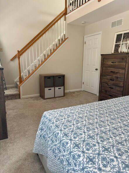 Building Photo - 5509 Rinker Cir
