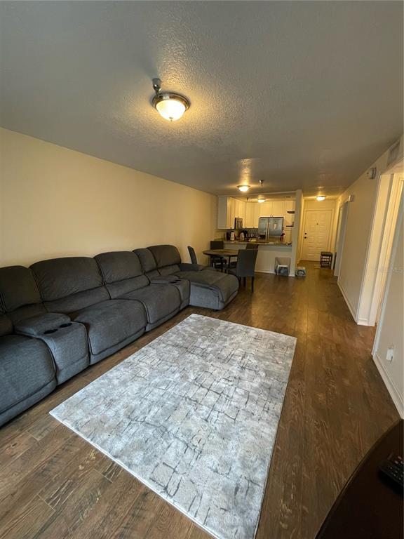 Building Photo - 15215 Amberly Dr