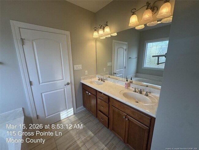 Building Photo - 115 Cross Pointe Ln