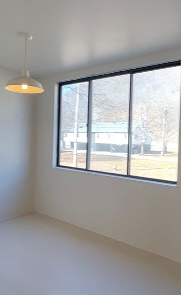 Building Photo - 141 13th St