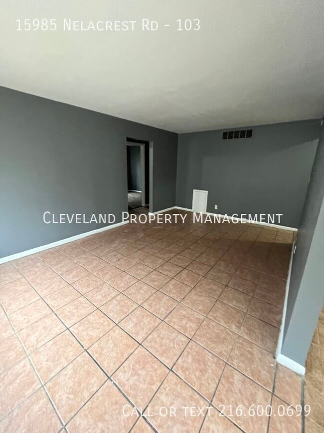 Building Photo - 15985 Nelacrest Rd