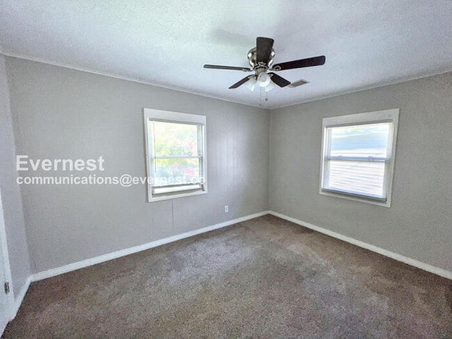 Building Photo - 110 Border Cir