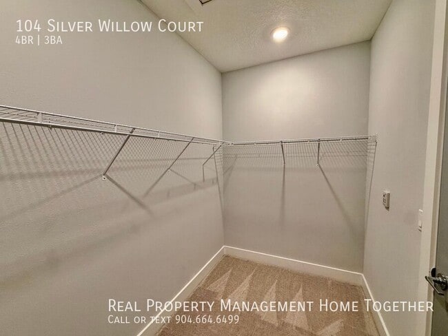 Building Photo - 104 Silver Willow Ct