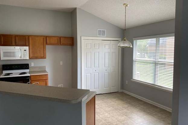 Building Photo - 2680 Creek Ridge Dr