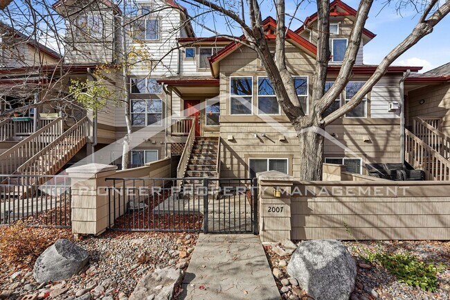 Primary Photo - Spacious Townhouse with Central AC and Was...